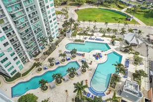 253 NE 2nd St, Miami, FL 33132 - Photo 16