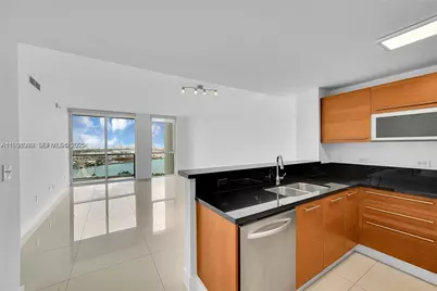 253 NE 2nd St #2307, Miami, FL 33132 - Photo 1