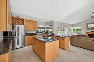 11735 Greenbrier Ln, Coral Springs, FL 33071 - Photo 6