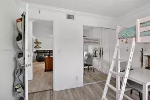 10002 Winding Lake Rd, Sunrise, FL 33351 - Photo 20