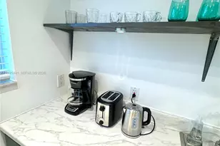 740 11th St, Miami Beach, FL 33139 - Photo 10