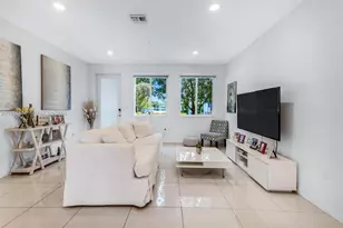 6416 NW 102nd Ct, Doral, FL 33178 - Photo 6