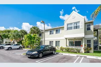 17500 NW 67th Pl #F-4, Hialeah, FL 33015 - Photo 1
