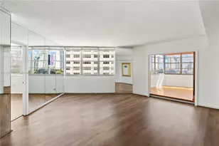 905 Brickell Bay Dr, Miami, FL 33131 - Photo 6