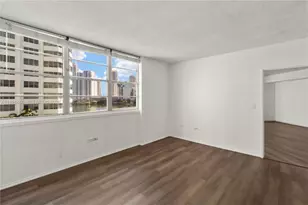 905 Brickell Bay Dr, Miami, FL 33131 - Photo 16