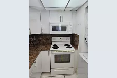 10090 NW 80th Ct #1350, Hialeah Gardens, FL 33016 - Photo 4