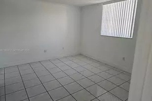 10090 NW 80th Ct, Hialeah Gardens, FL 33016 - Photo 26