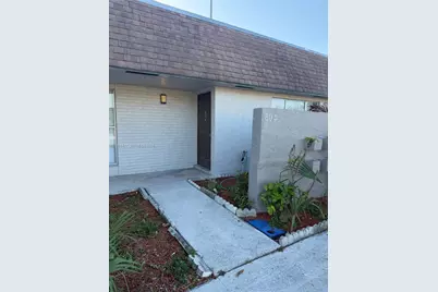 804 SW 73rd Ave #12, North Lauderdale, FL 33068 - Photo 1