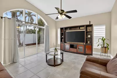 922 Opal Ter, Weston, FL 33326 - Photo 14