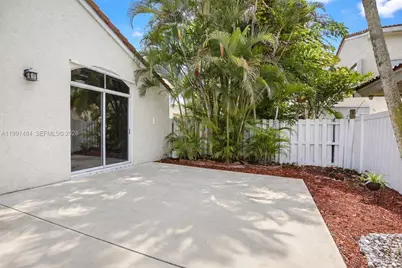 922 Opal Ter, Weston, FL 33326 - Photo 38