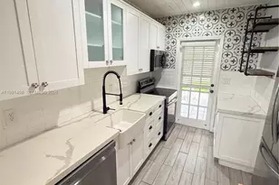 430 NW 60th Ave, Miami, FL 33126 - Photo 6