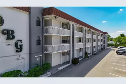 400 SE 10th St #218, Deerfield Beach, FL 33441 - Photo 1