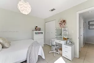 8657 NW 2nd St, Miami, FL 33126 - Photo 20