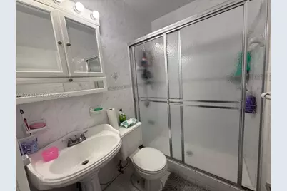 4470 W 1st Ave, Hialeah, FL 33012 - Photo 12