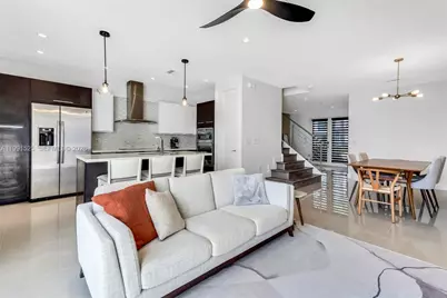 10502 NW 66th St, Doral, FL 33178 - Photo 4