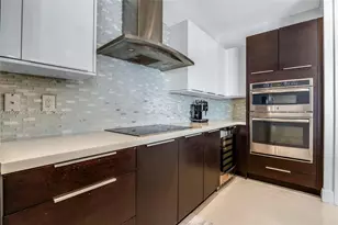 10502 NW 66th St, Doral, FL 33178 - Photo 18