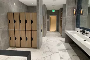 90 SW 3rd St, Miami, FL 33130 - Photo 32