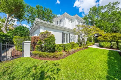 6900 Altamira St, Coral Gables, FL 33146 - Photo 8