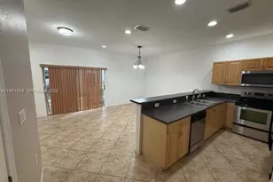 4920 SW 140th Terrace, Miramar, FL 33027 - Photo 2