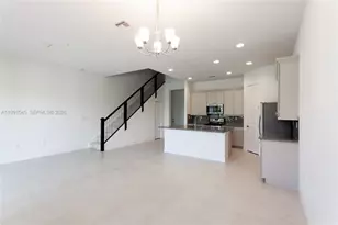 11340 SW 16th St, Pembroke Pines, FL 33025 - Photo 4