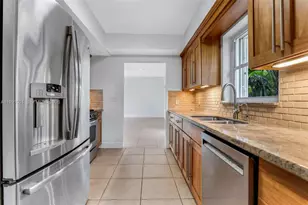 2300 SW 24th St, Miami, FL 33145 - Photo 14