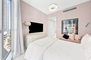 300 Biscayne Blvd Way, Miami, FL 33131 - Photo 8