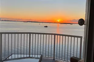 1420 Brickell Bay Dr, Miami, FL 33131 - Photo 50