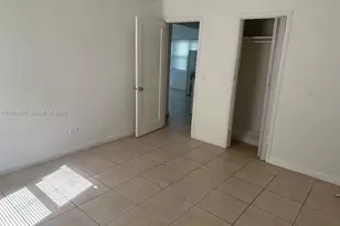 1293 NE 109th St, Miami, FL 33161 - Photo 2