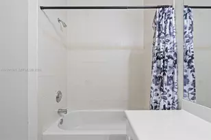 4914 Sailboat Dr, Dania Beach, FL 33312 - Photo 24