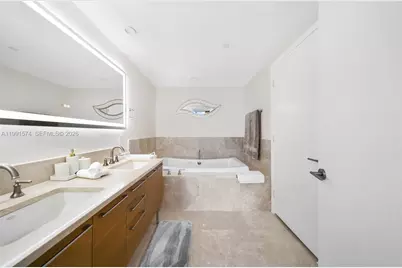 17001 Collins Ave, Sunny Isles Beach, FL 33160 - Photo 16