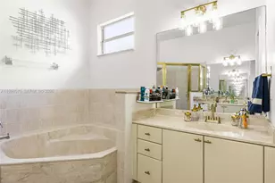 695 SE 30th Dr, Homestead, FL 33033 - Photo 24