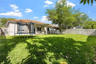 695 SE 30th Dr, Homestead, FL 33033 - Photo 30