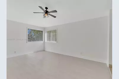 11407 Lakeview Dr, Coral Springs, FL 33071 - Photo 42