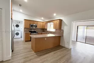 1547 SW 137th Pl, Miami, FL 33184 - Photo 4