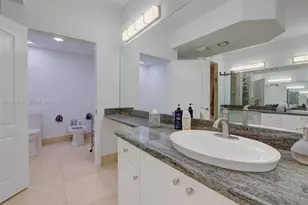 10700 NW 66th St, Doral, FL 33178 - Photo 36