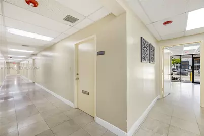 540 NW 165th St Rd #308, Miami, FL 33169 - Photo 4