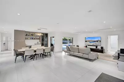 2126 NE 187th St, North Miami Beach, FL 33179 - Photo 30