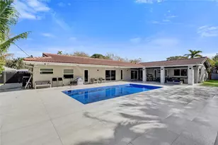 2126 NE 187th St, North Miami Beach, FL 33179 - Photo 66