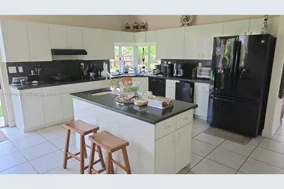 15615 SW 42nd Ter, Miami, FL 33185 - Photo 4