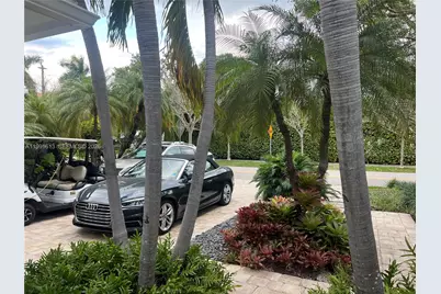 204 Westwood Dr, Key Biscayne, FL 33149 - Photo 1