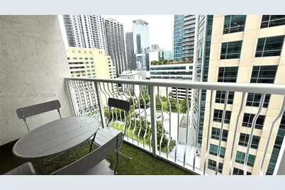 1200 Brickell Bay Dr #2216, Miami, FL 33131 - Photo 8