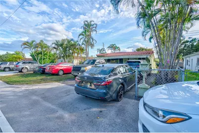 1440 NE 183rd St, North Miami Beach, FL 33179 - Photo 38
