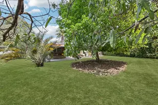 272 W 46th St, Hialeah, FL 33012 - Photo 28