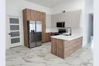 8615 SW 15th St, Pembroke Pines, FL 33025 - Photo 2