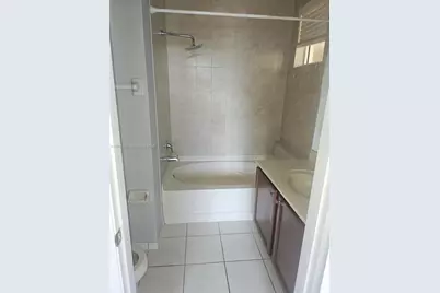 11403 NW 89th St #209, Doral, FL 33178 - Photo 10
