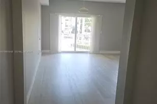 11403 NW 89th St, Doral, FL 33178 - Photo 2