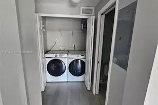 11403 NW 89th St, Doral, FL 33178 - Photo 6