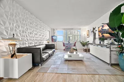 201 N Ocean Blvd #509, Pompano Beach, FL 33062 - Photo 2