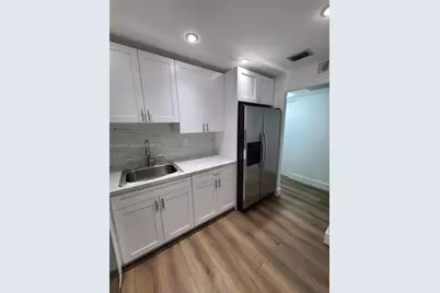 17570 Atlantic Blvd #501, Sunny Isles Beach, FL 33160 - Photo 2