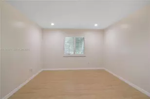 7915 SW 86th St, Miami, FL 33143 - Photo 10